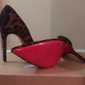 Christian louboutin IRIZA real fur leopard heels